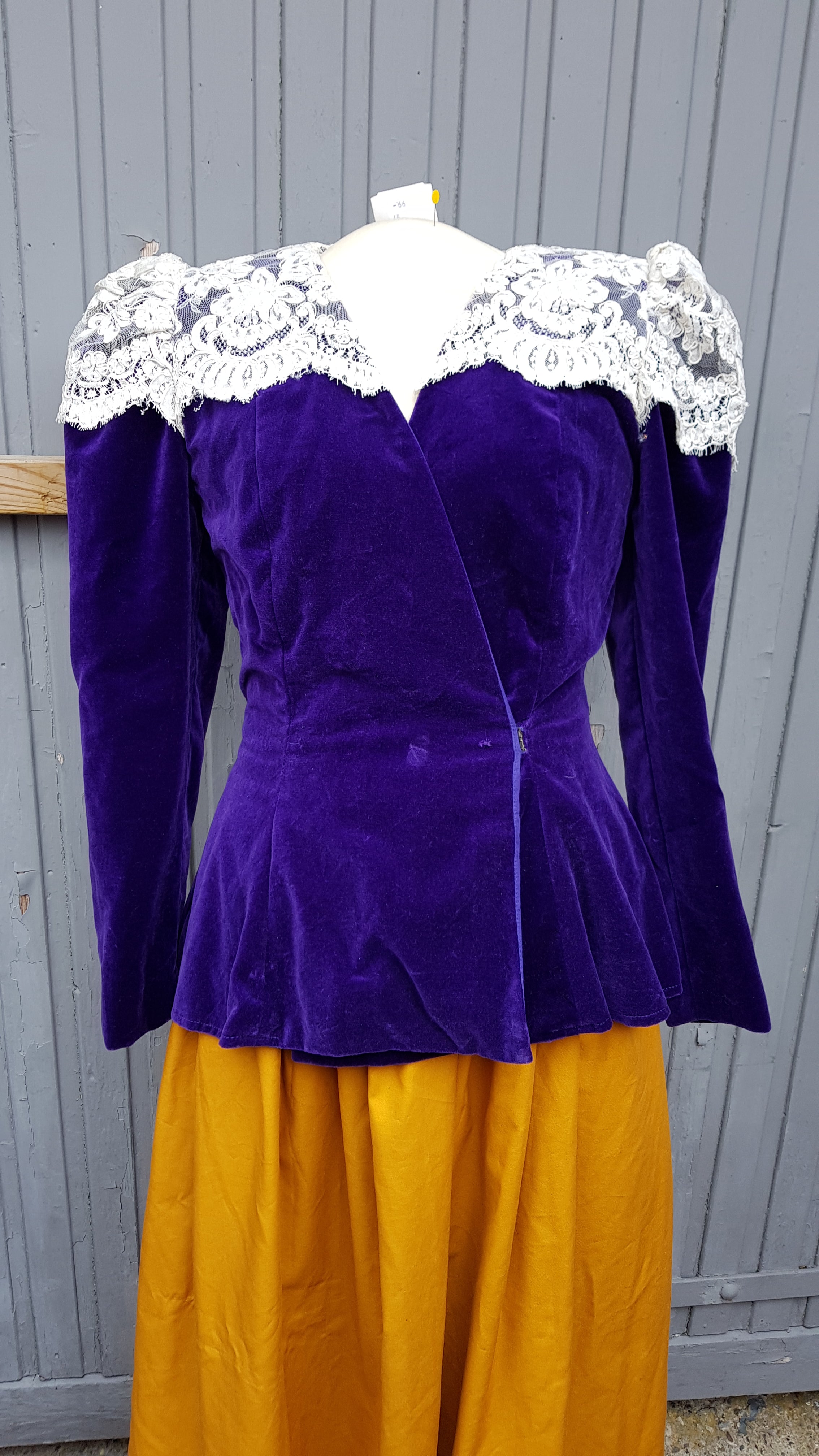 Lilla fløyelsjakke, L/XL