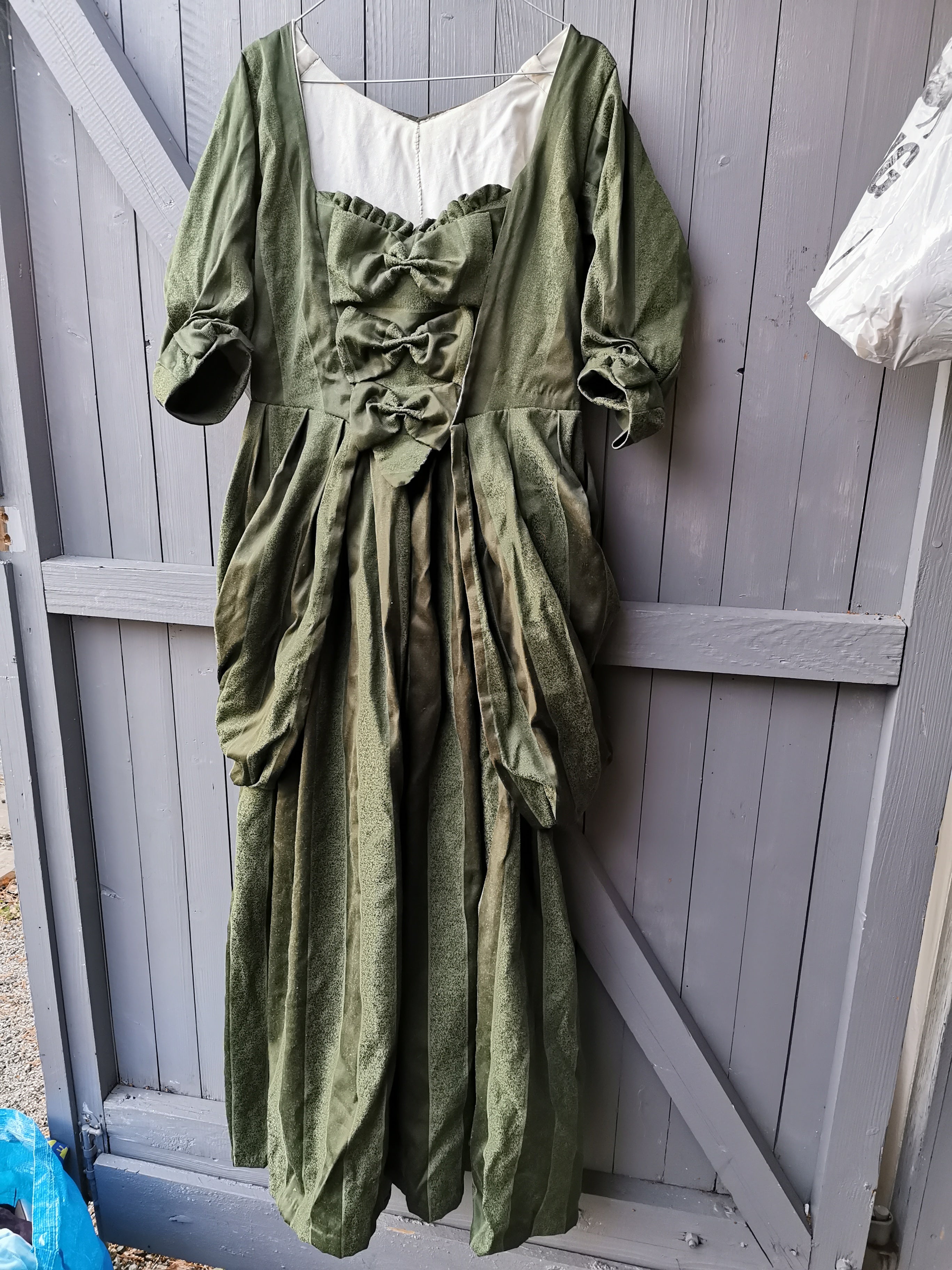 Georgiansk grønn kjole, L