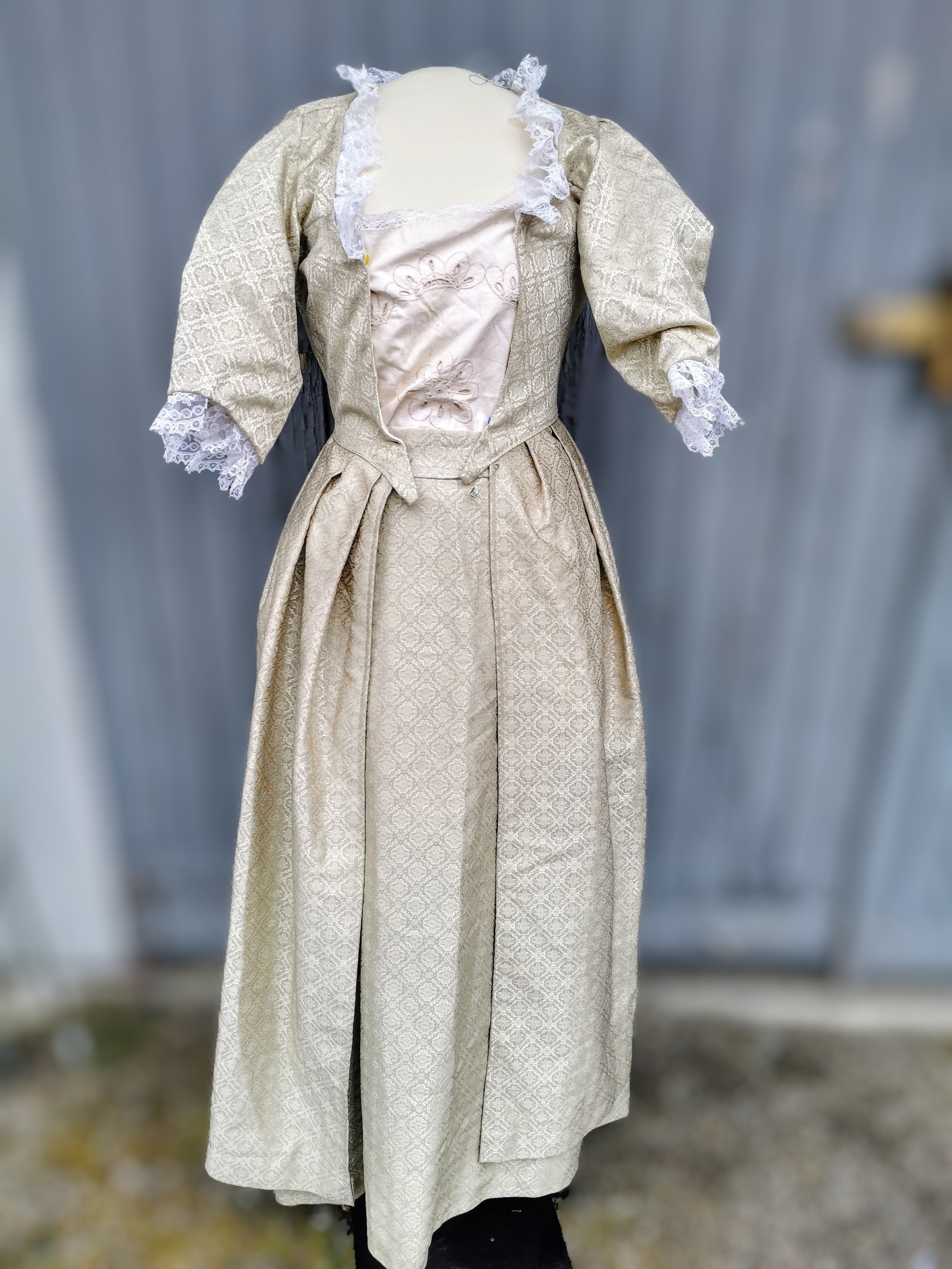 Fantasy 1700-talls antrekk, gull, L