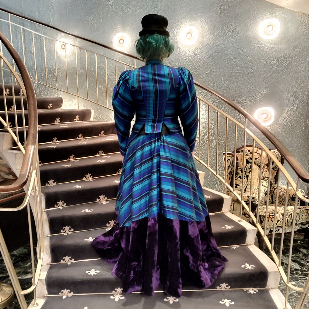 Dagantrekk i silke, 1900-inspirert, XL